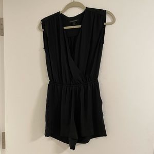 Banana Republic Petite 0 Black Romper